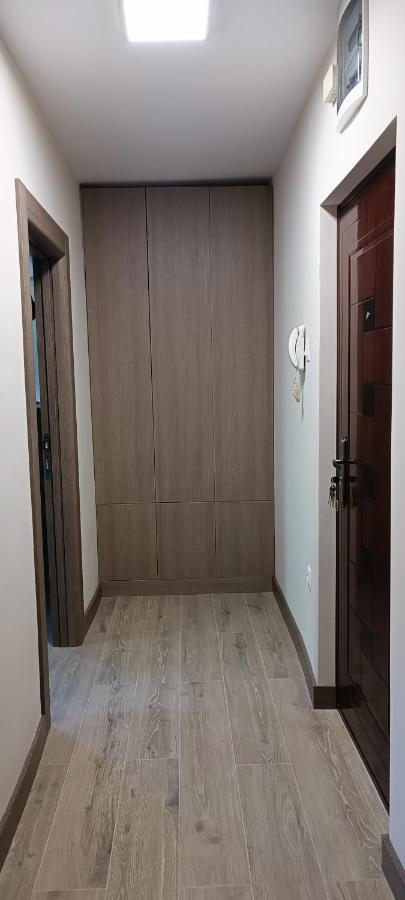 Tajna037 Lägenhet Kruševac Exteriör bild