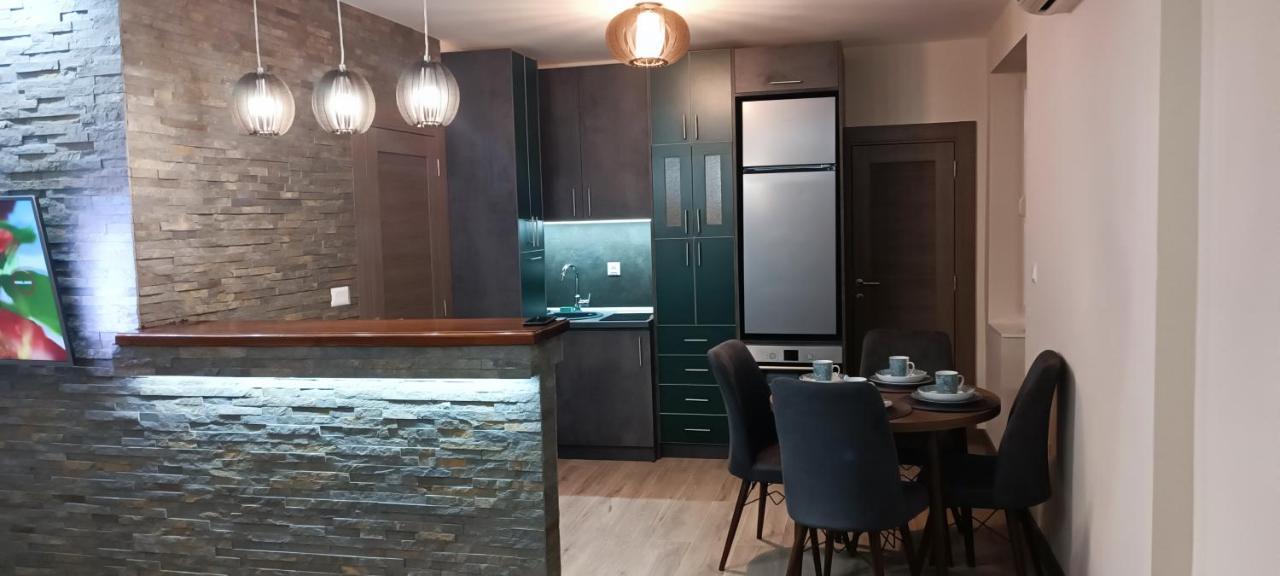 Tajna037 Lägenhet Kruševac Exteriör bild
