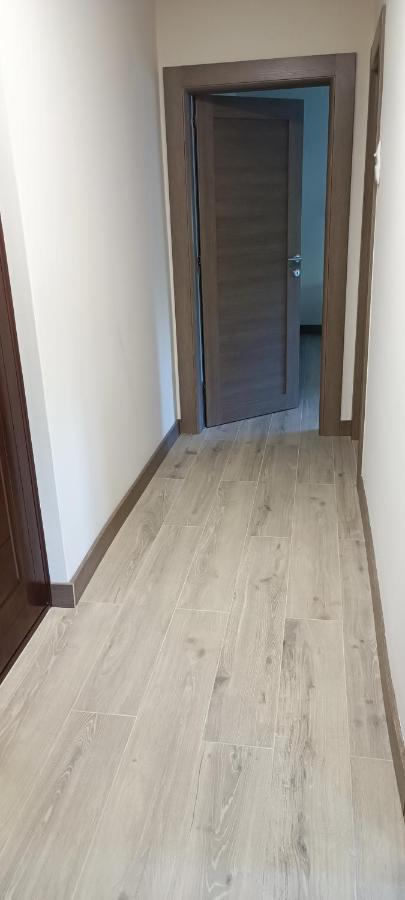 Tajna037 Lägenhet Kruševac Exteriör bild